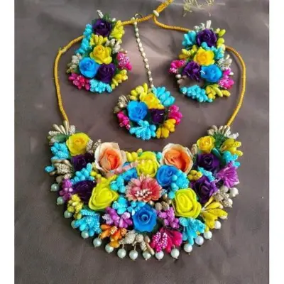 Picture of Non bridal artificial flower jewellery - Multicolor