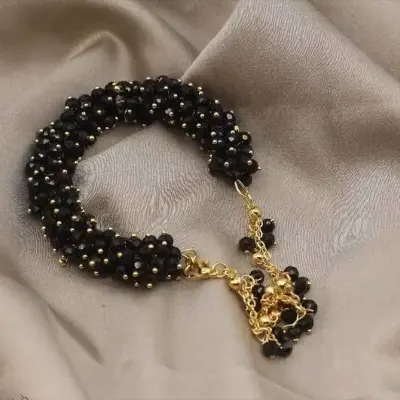 Picture of Gorgeous party wear antique golden necklace and earring set for girls and woman. - Gold