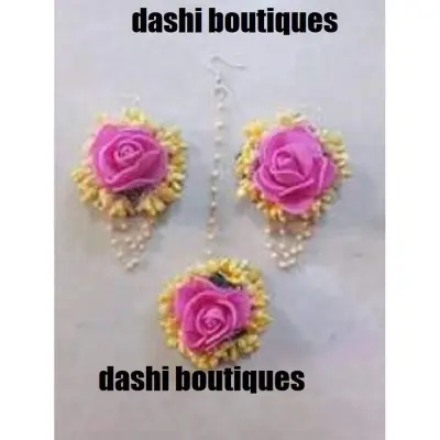 Picture of antiques earrings and tiqli for women