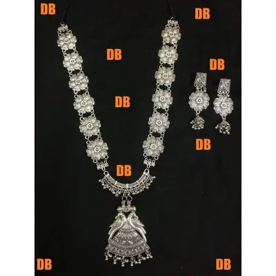 Picture of Beautiful  Antic jwellery sets  for women