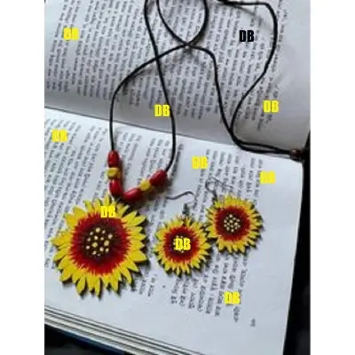 Picture of Hand painting Wooden exclusive Jewellery set