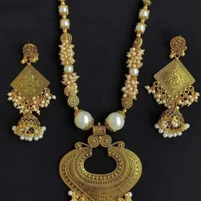 Picture of Beautiful  Antic jwellery sets  for women