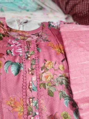 Picture of Three pic Salwer kameez Maroon