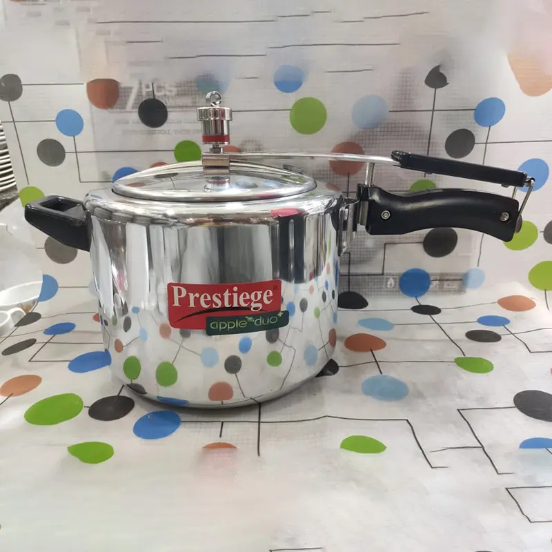 Picture of Prestiege Pressure cooker 4 Litre (INDUCTION)(Multicolor)