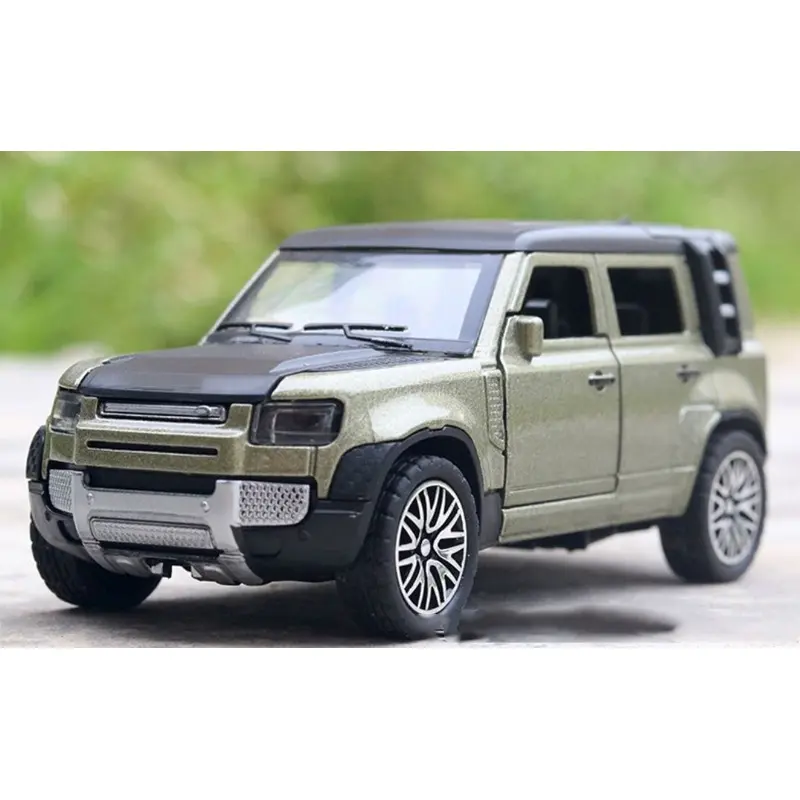 Picture of 1 PC Land Rover Defender 1:36 large alloy off-road car model simulation children's toy car(Multicolor)