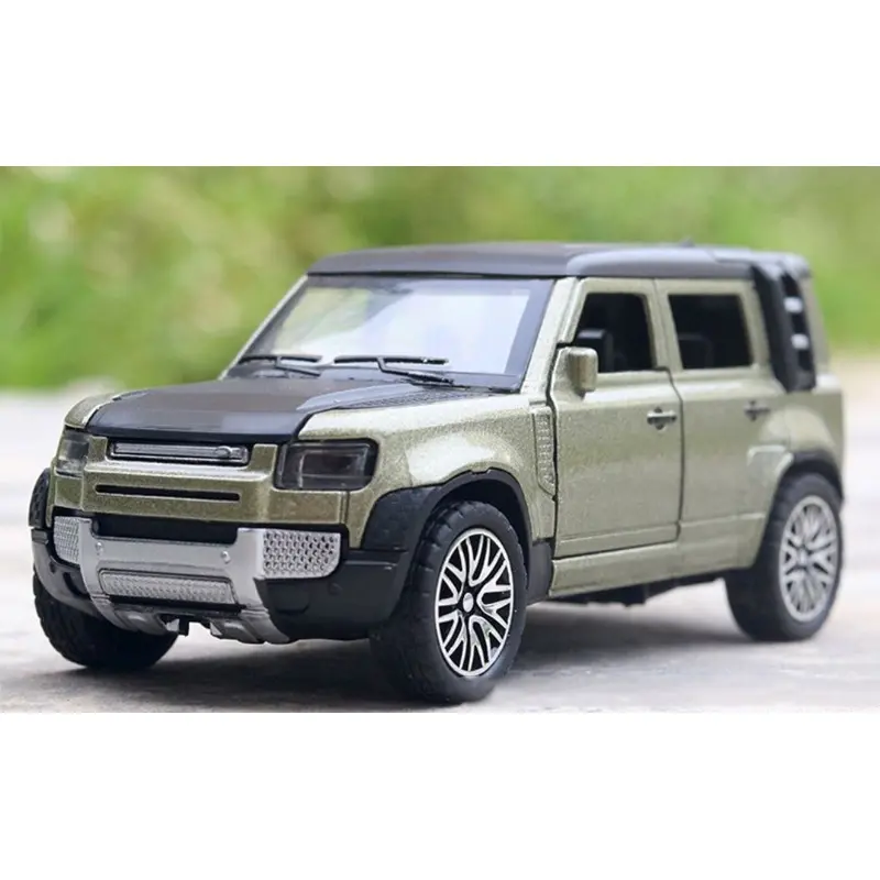 Picture of 1PC Land Rover Defender 1:36 large alloy off-road car model simulation children's toy car(Multicolor)