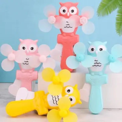 Picture of 1PC Owl Portable Manual Hand Crank Mini Fan Without Battery