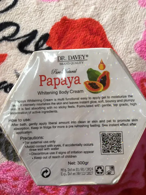 Picture of Dr. Davey papaya হোয়াইটেনিং বডি ক্রিম