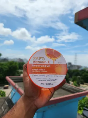Picture of 99.9% Vitamin C Moisturizing Gel