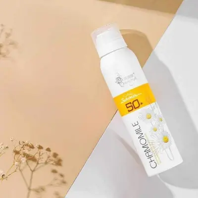 Picture of Chamomile Whitening Sunscreen Spray (200ml)