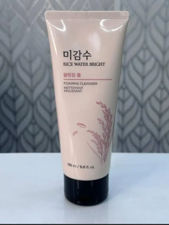 Picture of The Face Shop Rice Water Bright Cleansing Foam - 150ml