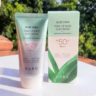 Picture of Dabo Aloe Vera Tone-Up Base Sun Cream SPF50+