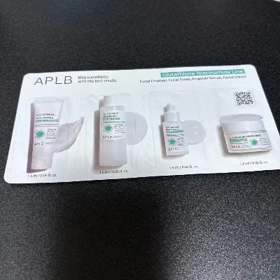 Picture of APLB Glutathione Niacinamide Skin 4 Types Sachet Set
