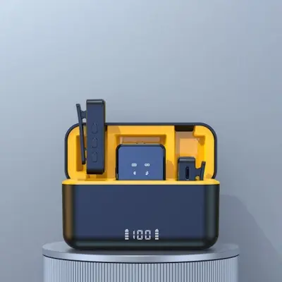 Picture of Ulanzi MT-44 Extendable Vlog Tripod