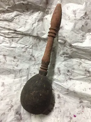 Picture of Vintage-Inspired Wooden Mortar and Pestle for Kitchen Grinding - Hokkah-1Pices