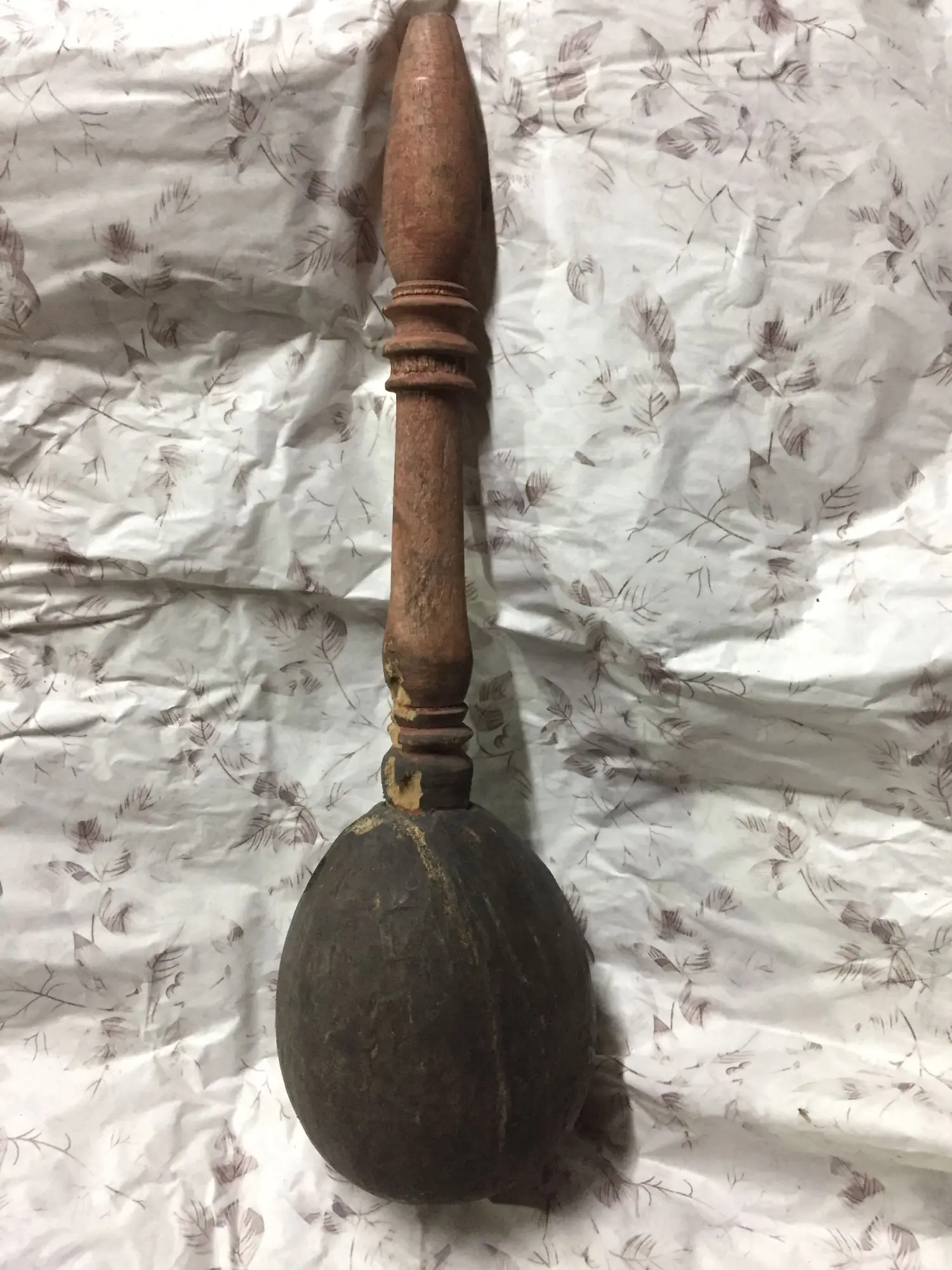 Picture of Vintage-Inspired Wooden Mortar and Pestle for Kitchen Grinding - Hokkah-1Pices