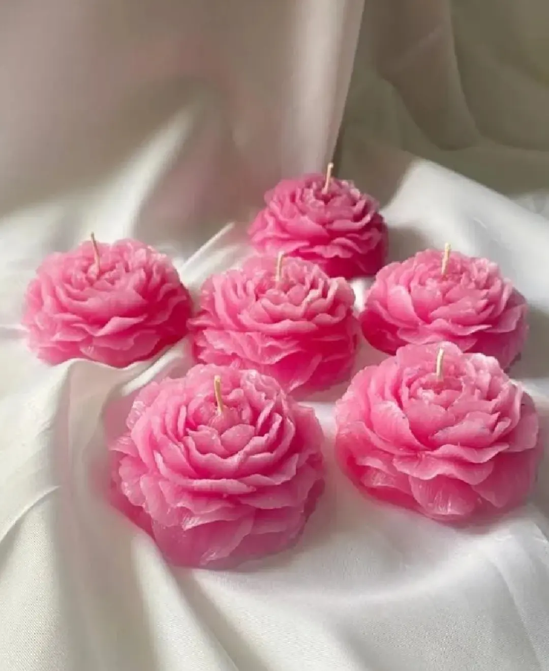 Picture of Elegant Floral Design peony candle-1pc