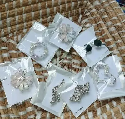 Picture of Elegant Rhinestone Wheat Brooches Simple Faux Crystal Pearl Hijab Pin for Women/sunglass,Heart/Fashion Flower Brooch Hijab Pin for Women