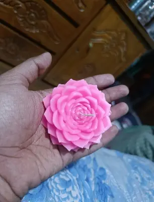 Picture of Lotus Flower Candle - Premium Soy Wax Calming Floral candle