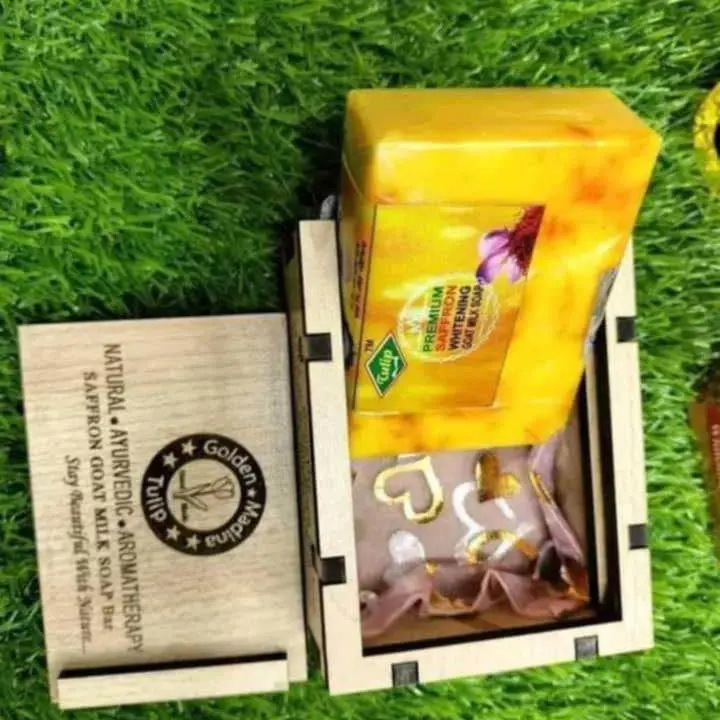 Picture of Golden Modina Tulip Saffron Goat Milk Soap With Wooden Box 100g