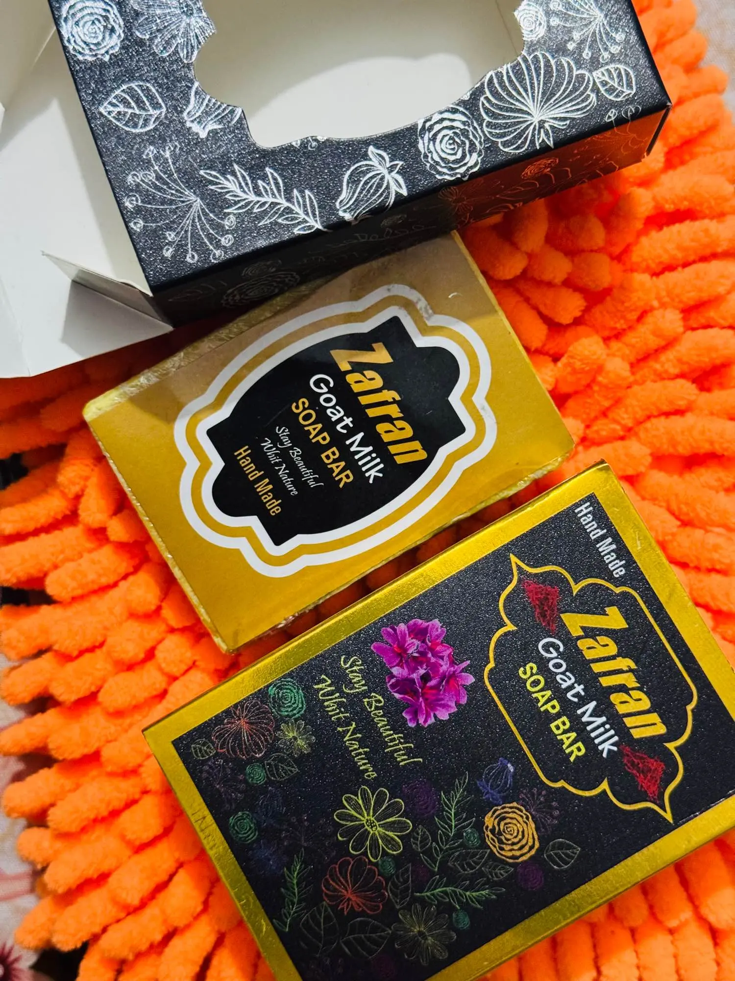 Picture of Premium Hand Made Zafran Goat Milk Soap- 100 GM