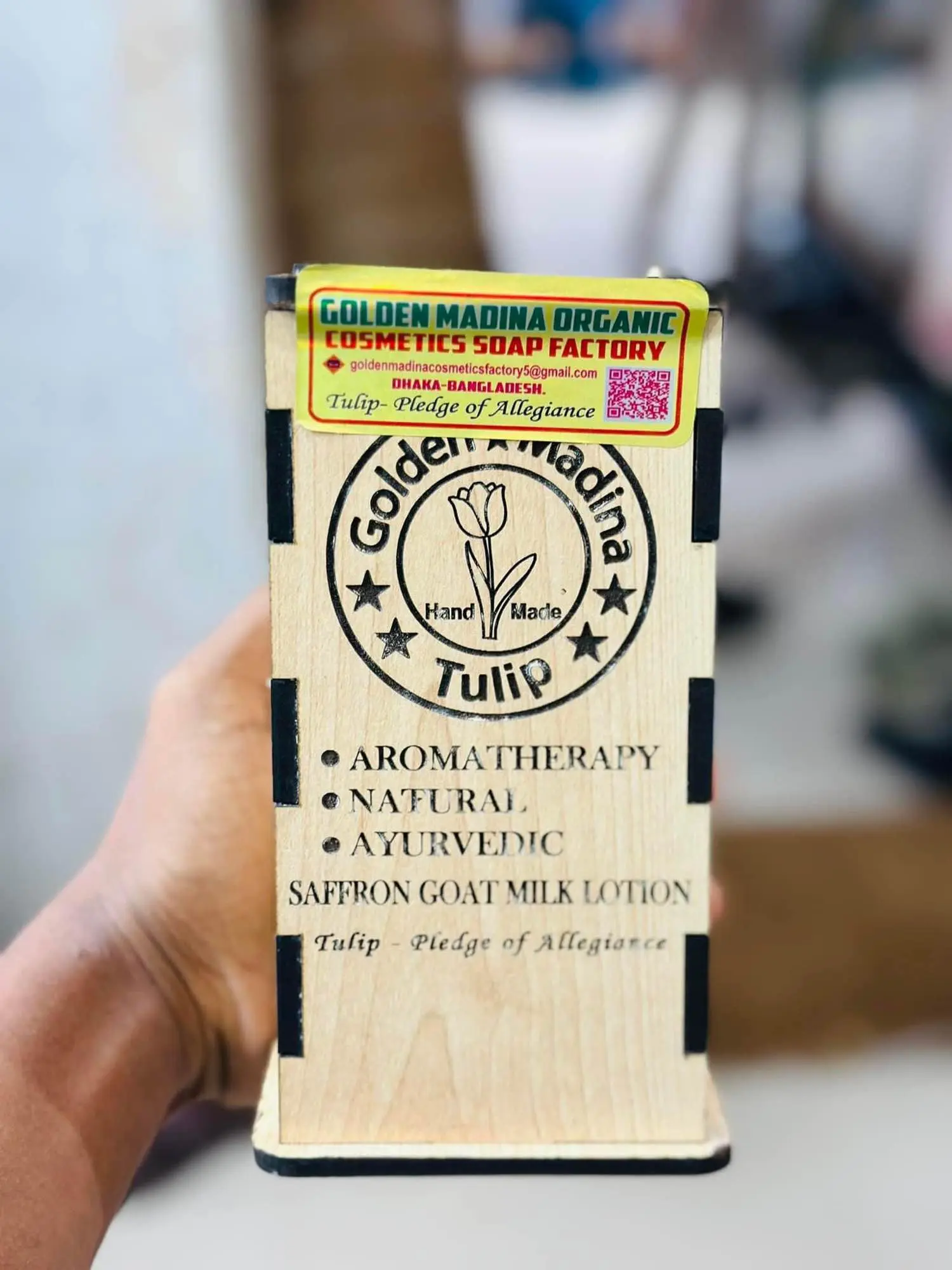 Picture of Golden Modina Tulip Saffron goat milk lotion 300ml