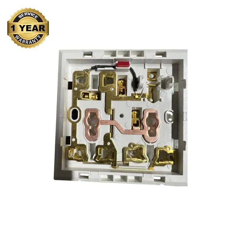 Picture of Evergreen 6pin socket (16 AM) Heavey white