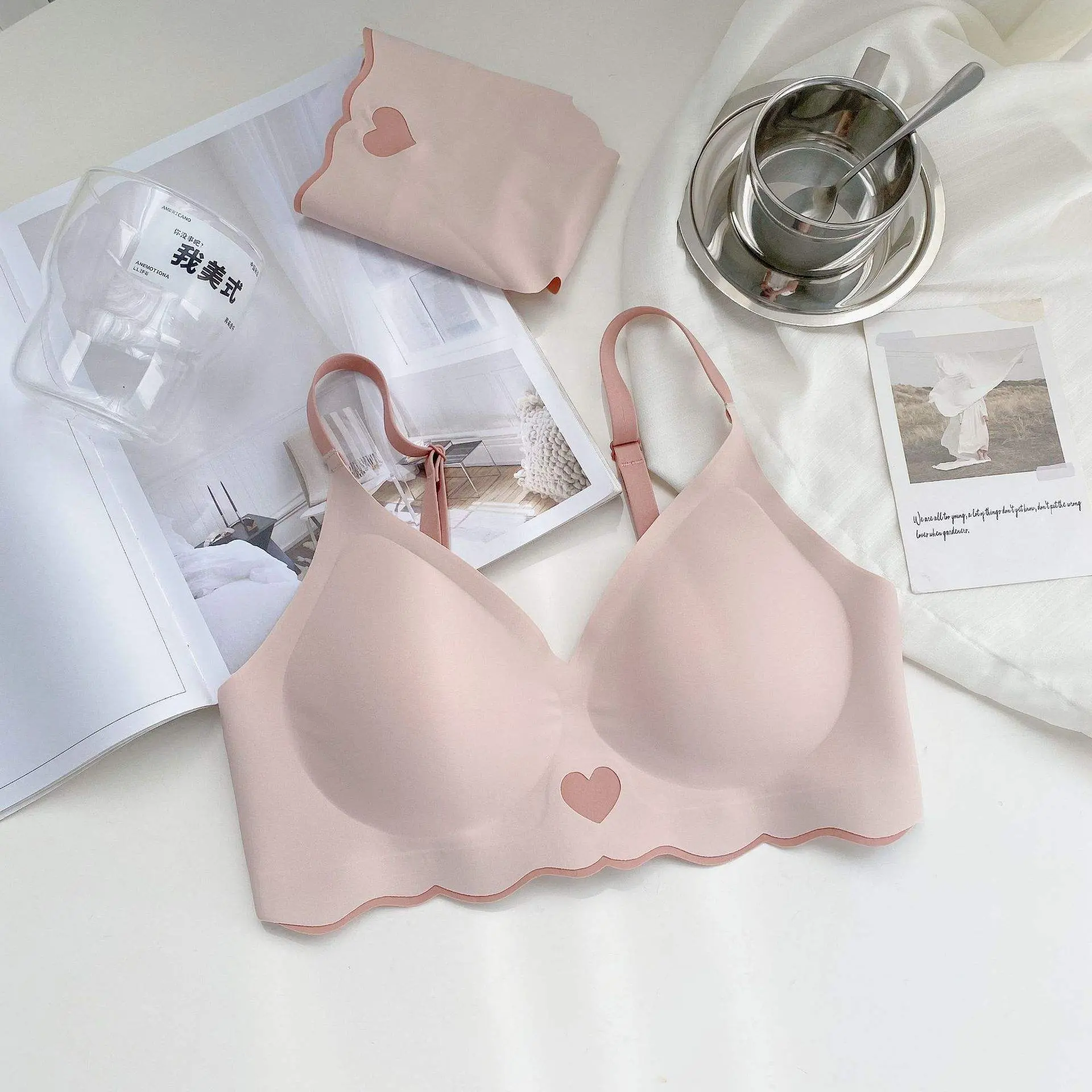 Picture of Cute Rabbit Print Traceless Lady Underwear Small Chest Converging Soft Support Anti Sagging Women's Bra