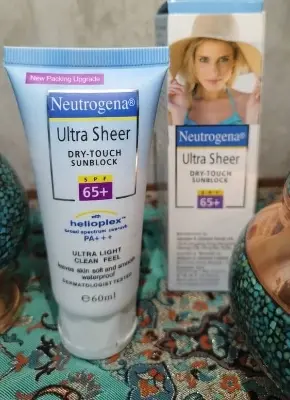Picture of Neutrogena Ultra Sheer Dry-Touch Sunblock SPF65+ - 60ml White