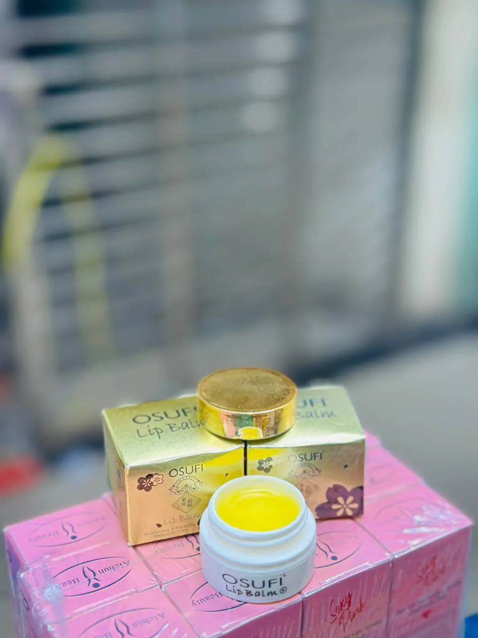 Picture of Osufi লিপ বাম ময়েশ্চারাইজিং | Osufi Lip Balm Gold