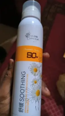 Picture of Chamomile Essence Shoothing, Moisturizing, Isolating And Protecting Sunscreen Spray SPF 50 new(Glow N Touch Beauty)