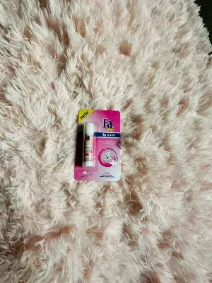 Picture of Fa Lip Balm (1.5gm)
