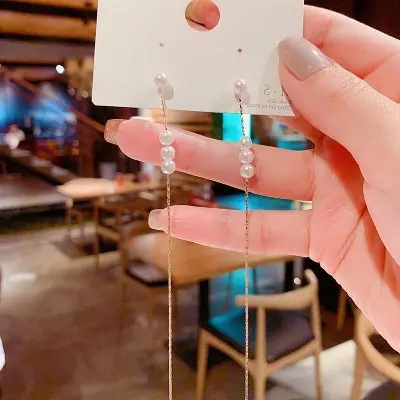 Picture of Fashion White Long Stud Earrings