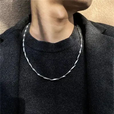 Picture of Silver Metal Chain For Men