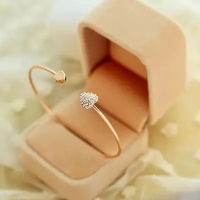 Picture of Women Crystal Cubic Zirconia bracelet