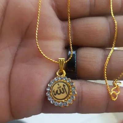 Picture of Goldn Color Metal Chain for Women