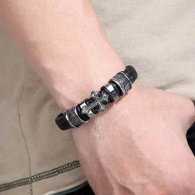Picture of 2023 Men Leather Bracelet for Men
