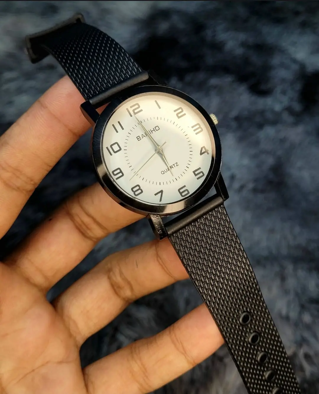 Picture of Black Belt Ladies Fashionable Wrist Watch