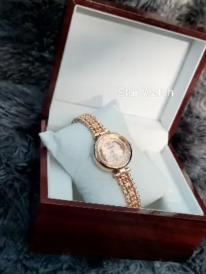 Picture of Analog stylish elegant watch for women - Rose gold