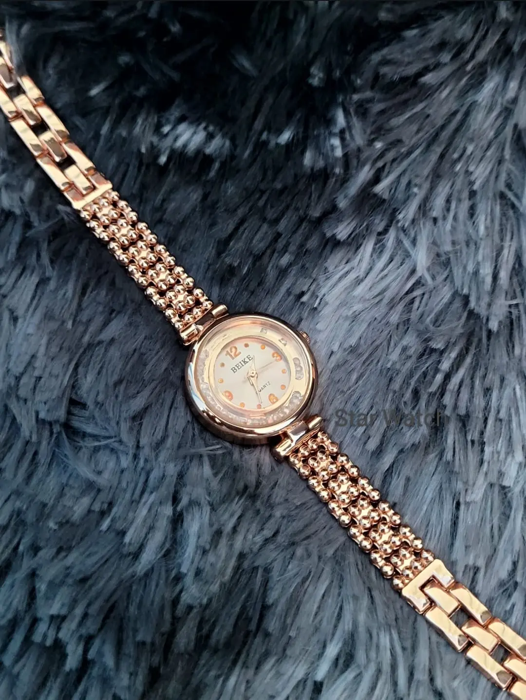 Picture of Analog stylish elegant watch for women - Rose gold