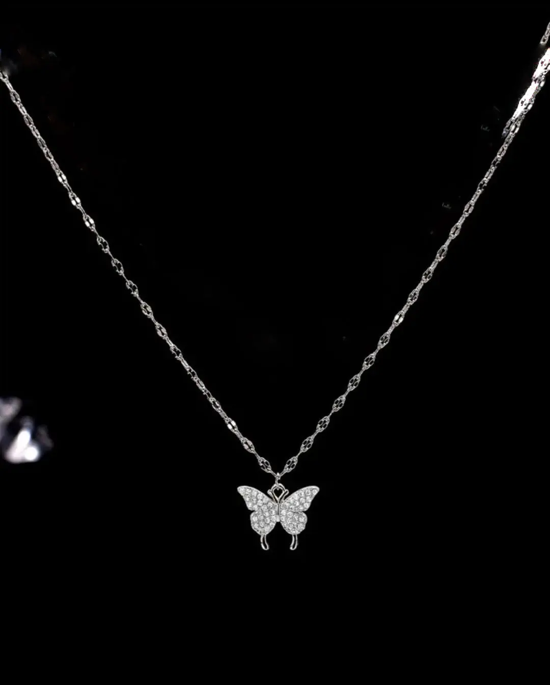 Picture of Butterfly pendant necklace with rhinestone