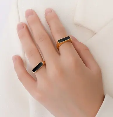 Picture of Stainless Steel Black Natural Stone Women Finger Ring