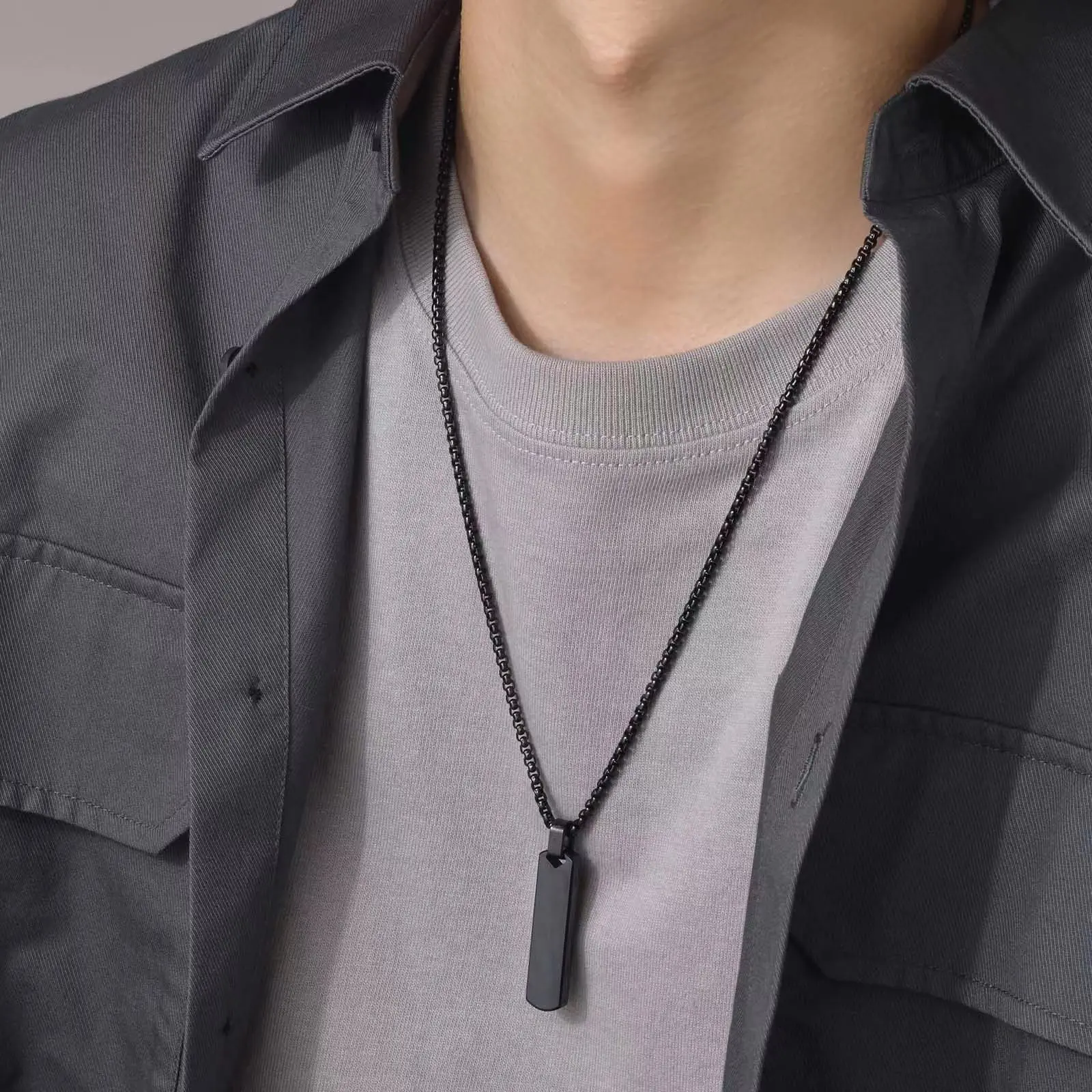Picture of Stylish  Stainless Steel  Balck Pendant and Bar Necklace Chain For Men