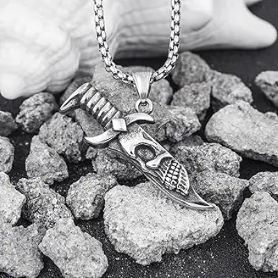 Picture of Style Korean Diamond Necklace Clavicle Chain Necklace for Men Fashion Jewelry