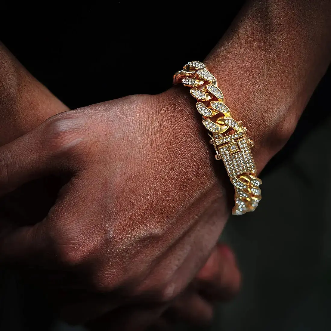 Picture of Trendsetter -Upscale Living -New style Men Cuban Link Chain Bracelet Shiny Rhinestone Inlaid Bangle Jewelry- Inventive Choice -For Men