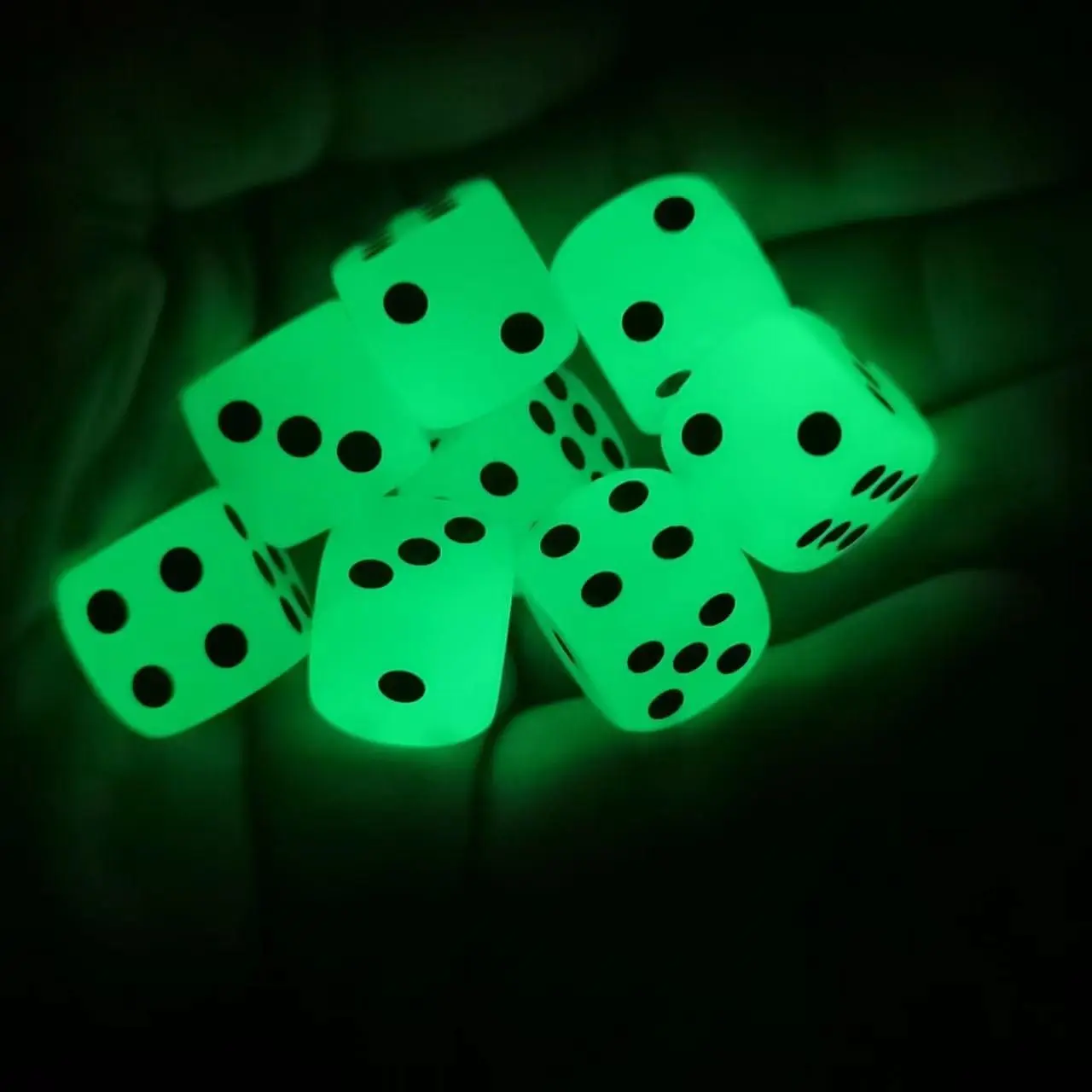 Picture of Lodu  Bar Six Sided Glow in Dark Luminous Dice