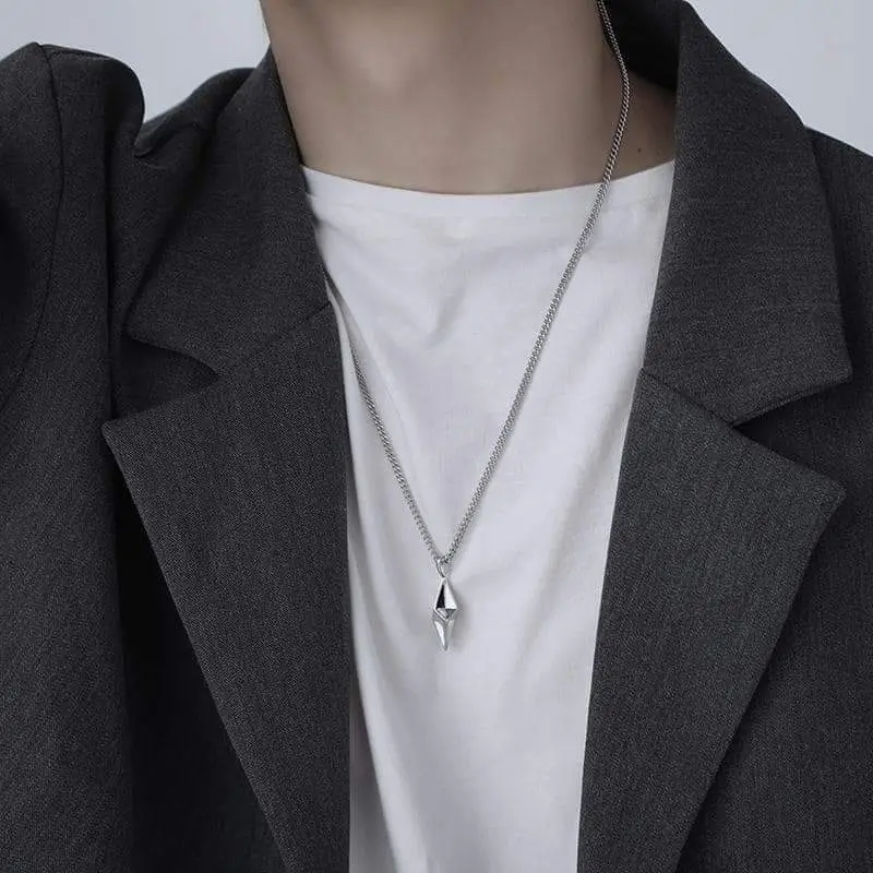 Picture of Lightning Bolt Shaped Necklace For Men, Fashion Domineering Personality Hiphop Pendant, Simple Couple Long Jewelry