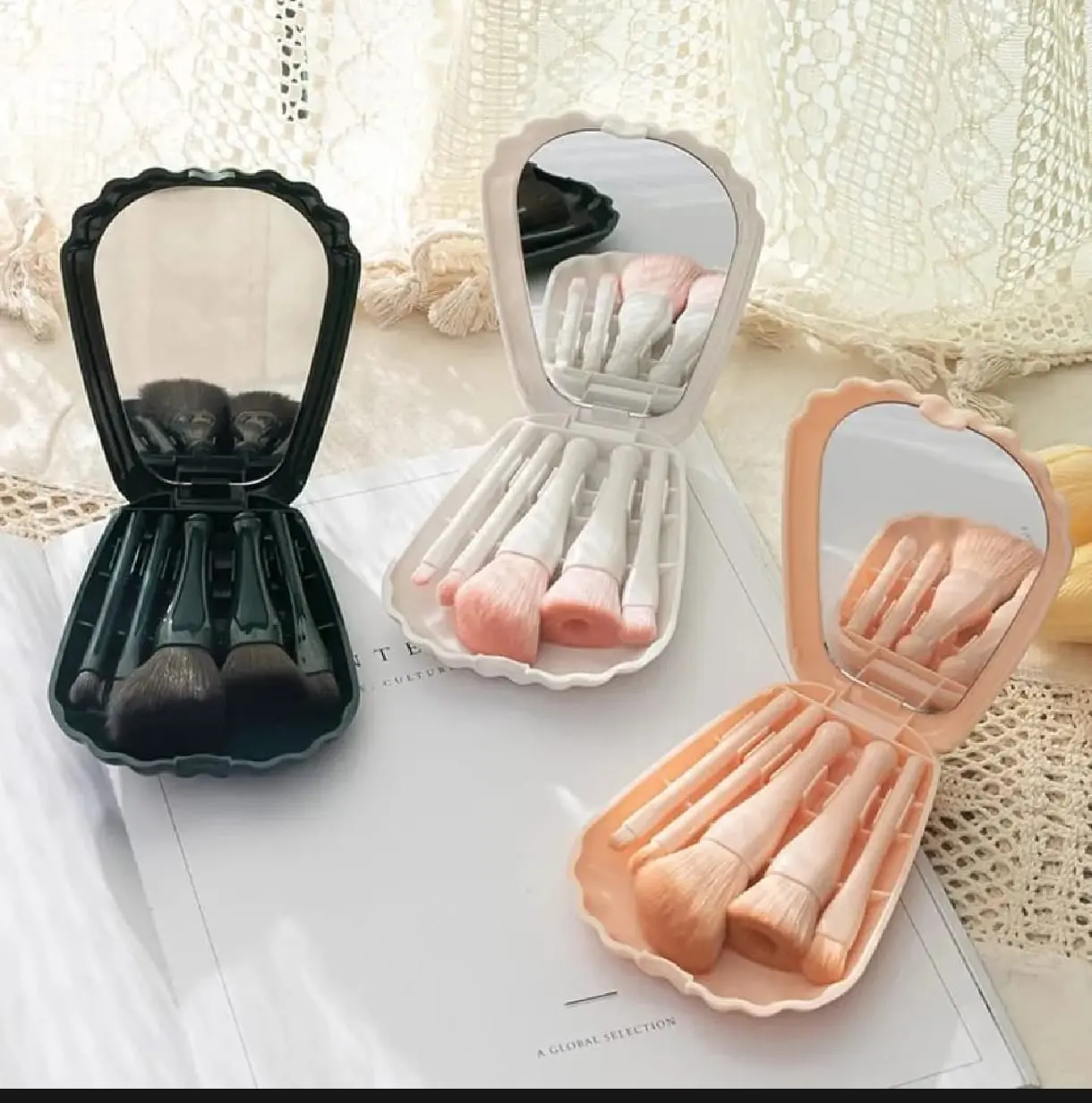 Picture of New Makeup Brush Set With Mirror, Portable Home/Travel Use, Eye Shadow, Highlighter, Foundation