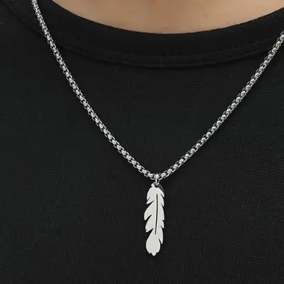 Picture of Men's Necklace Stainless Steel with Lucky Leaf  Pendant and SilverChain  Stainless Steel