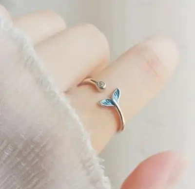 Picture of Crystal Whale Tail Open Ring Women